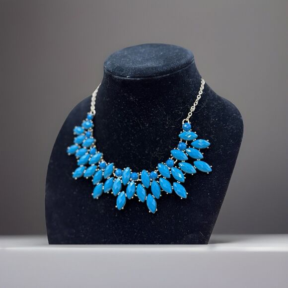 NWOT Windham Teal Blue Marquiose Stone Cluster Bib Necklace - Picture 4 of 4
